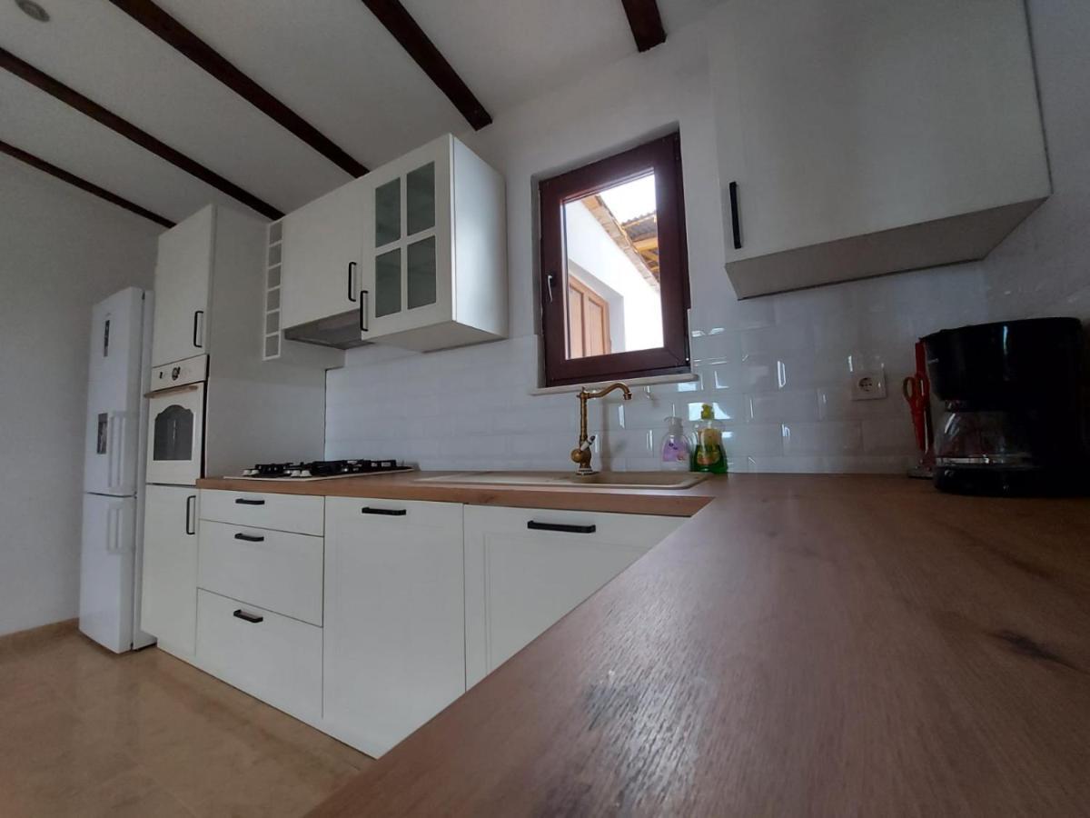 Holiday House Pag Zubovici Ngoại thất bức ảnh