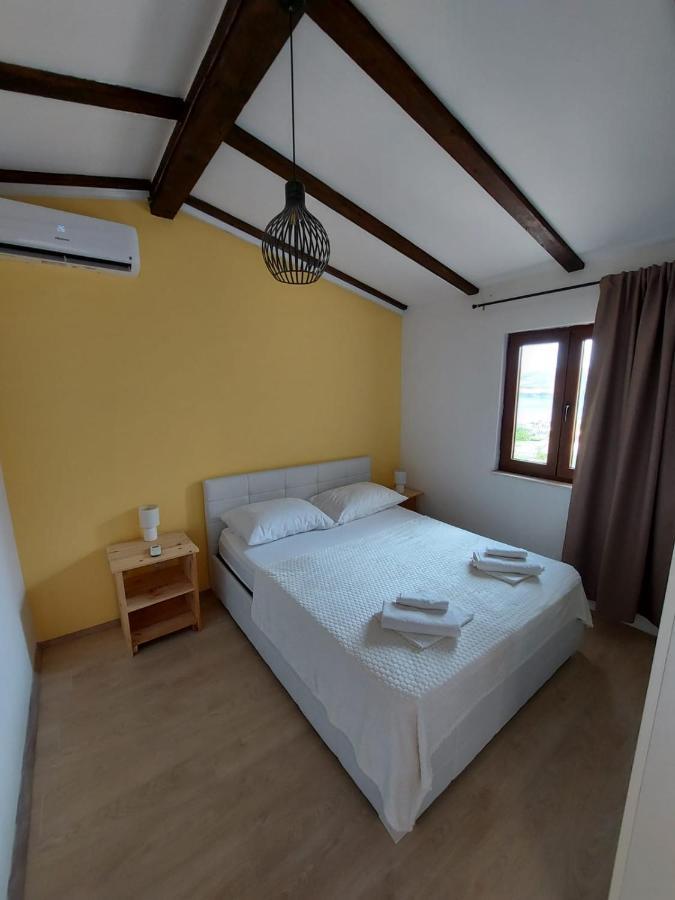 Holiday House Pag Zubovici Ngoại thất bức ảnh