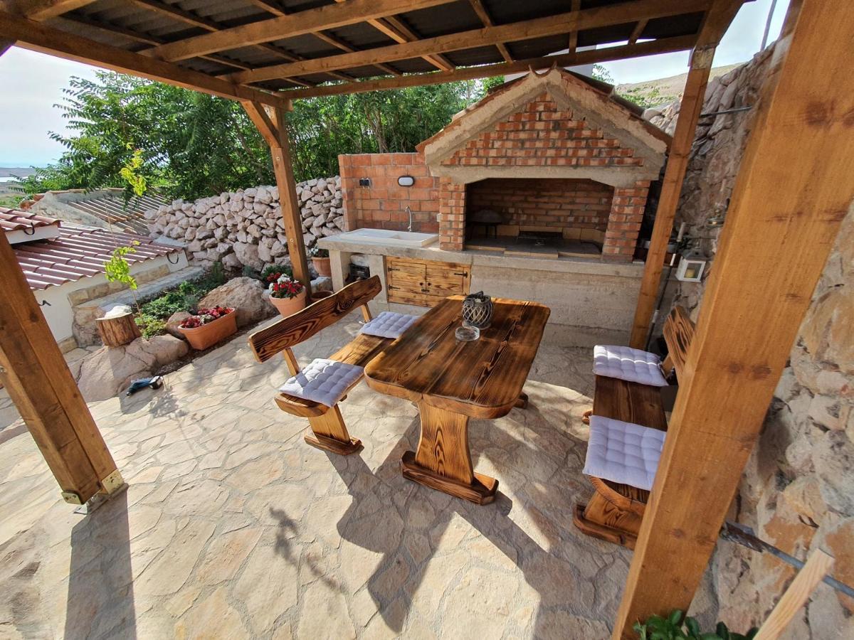 Holiday House Pag Zubovici Ngoại thất bức ảnh